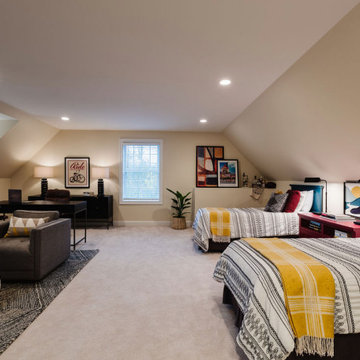 Multifunctional Home Office + Guest Room
