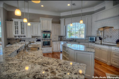 Inspiration for a timeless kitchen remodel in Other