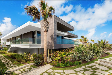 Inspiration for an exterior home remodel in Miami