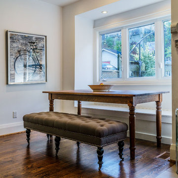 The Beaches Residence: Eating Nook