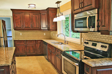 Elegant kitchen photo in Raleigh