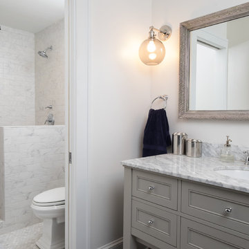 Downtown Greenville Kitchen/Dining/Bathroom