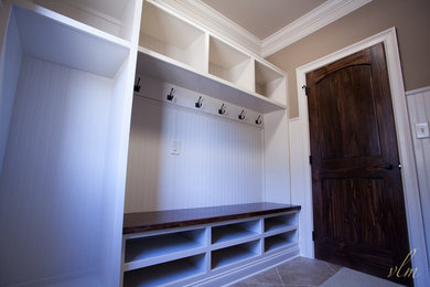 Example of a classic entryway design in Other
