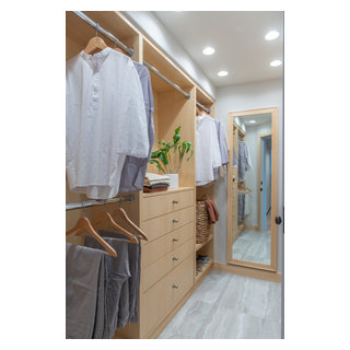 West Coast Wellness: Primary Closet - Scandinavian - Closet - Los ... - Well Orders Skinscape Scandinavian Penthouse Apartment Closet Set