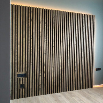 Wooden slats panel LED circuit