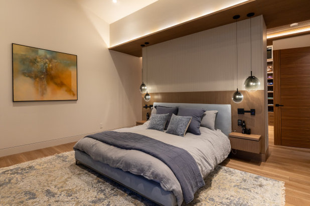 Modern Bedroom by Spaciz Design Company Inc.