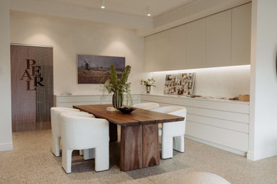 Design ideas for a dining room in Sunshine Coast.