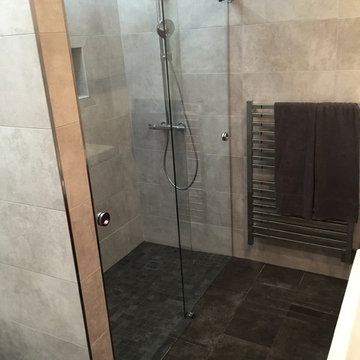 NEW Double Euro Sliding Shower