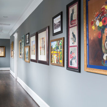 13 - Traditional Ashland Hallway Art Gallery