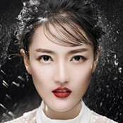 Lynn Zhou's photo