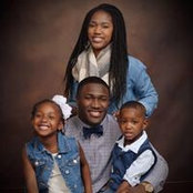 Carlos Thomas's photo