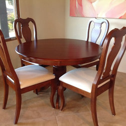 Kitchen table and 4 chairs - Kitchen And Dining Furniture