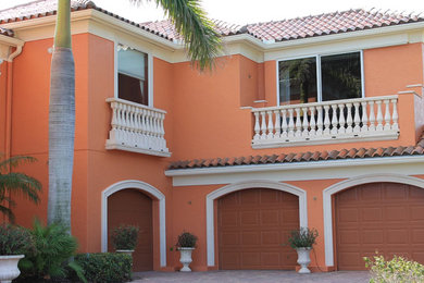 Inspiration for a timeless home design remodel in Tampa