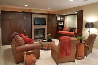Basement - traditional basement idea in Columbus