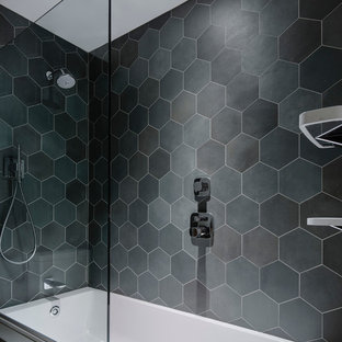 75 Beautiful Modern Tub/Shower Combo Pictures & Ideas | Houzz