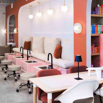 Arco Blow Dry & Nail Bar