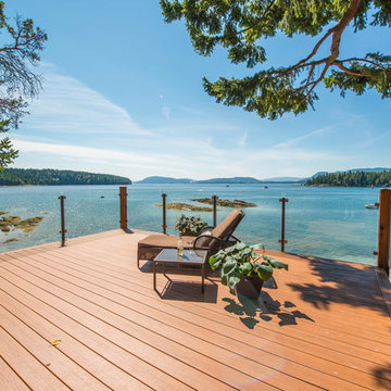 Thetis Island Oceanfront Home