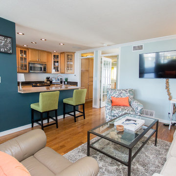 Sunny Condo at Marina Park