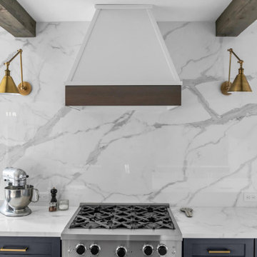 Stunning White&Navy Kitchen