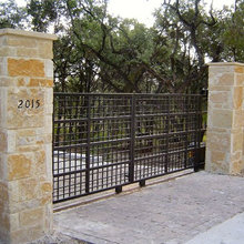 Gate