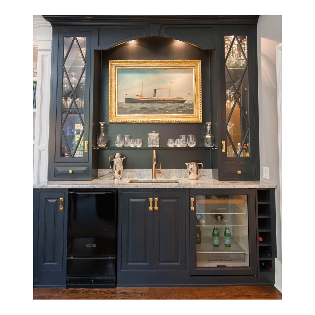 Custom Bar