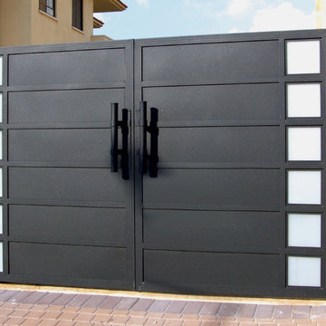"The Tribute" Double Swing Gate