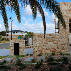 Burnie Irregular Walling Beach House Gold Coast - Landscaping Stones and Pavers