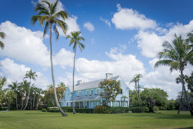 Photo of a nautical home in Miami.