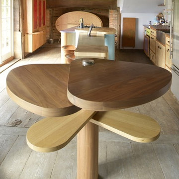 A modern, sociable kitchen-living area