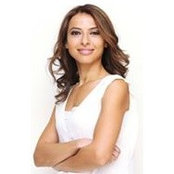 Lily Zayed's photo