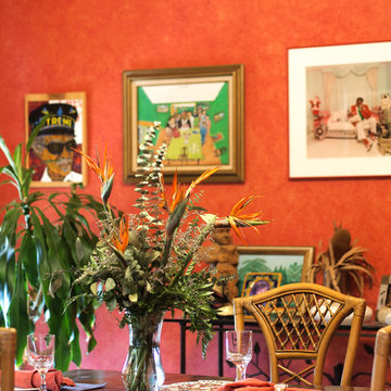 My Houzz: Art and Antiques in a Louisiana Center-Hall Cottage