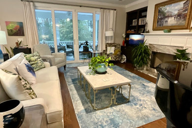 Inspiration for a transitional living room remodel