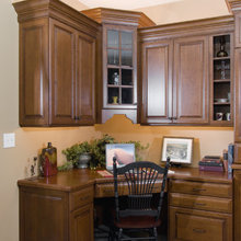 Corner desk with countertop idea