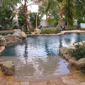 Pool 4 -freeform swimming pool