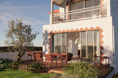 Cette photo montre une terrasse.
