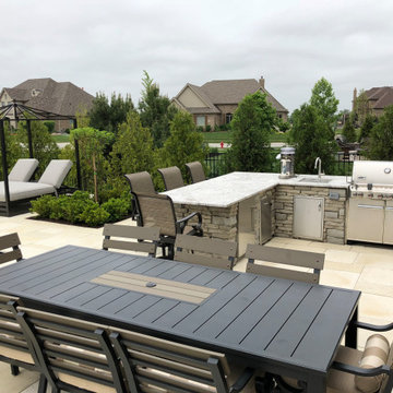 Outdoor Bar