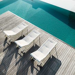 Knoll Naples FL - Outdoor Chaise Lounges
