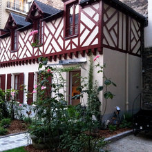 Mews in Paris