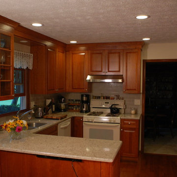 Small and Functional Traditional Kitchen