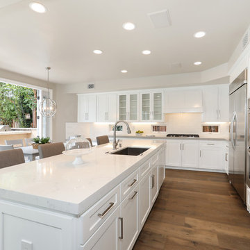 Contemporary Farmhouse Kitchen
