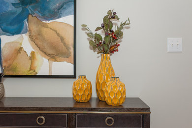 Entryway - transitional entryway idea in Indianapolis