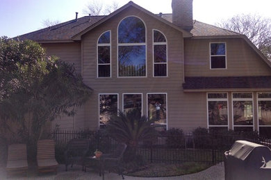 Traditional exterior home idea in Houston