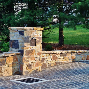 Natural Stone Mailbox/Walls and Courtstone Drive
