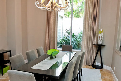 Example of a classic dining room design in Miami