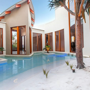 Waterfront House - Pelican Waters