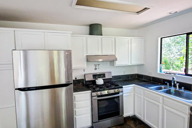 Kitchen - kitchen idea in San Francisco