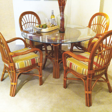 Palm Harbor Dining Set