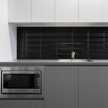 splash back black