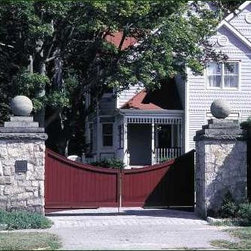 Red Universal Board Gate - Outdoor Products