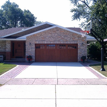 Marc Z's Pro Dunk Silver Basketball System on a 39x22 in Des Plaines, IL